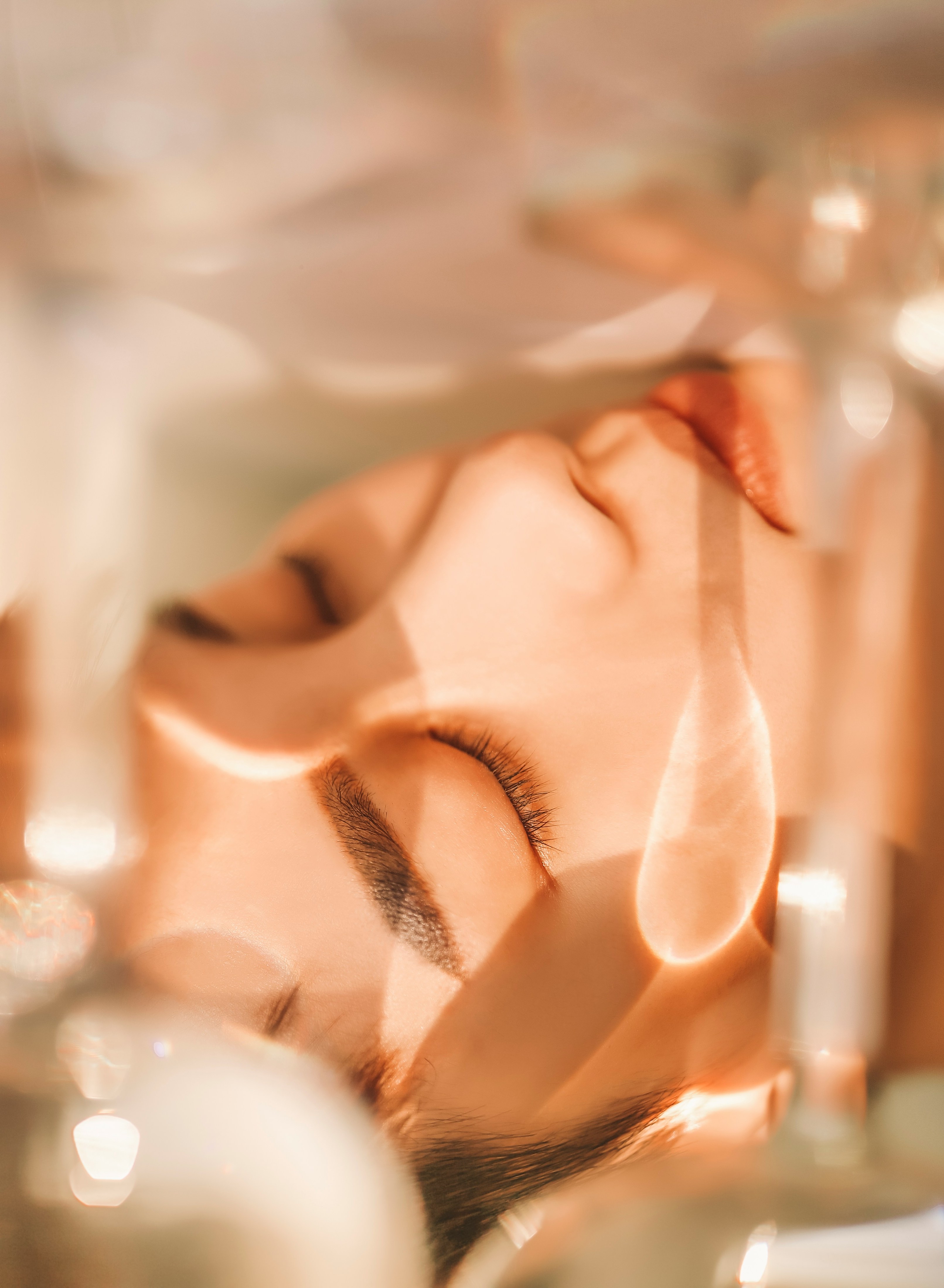 Massaggio facciale liftante